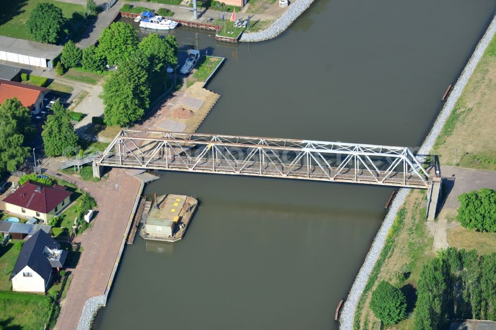 Aerial photograph Genthin - Pedestrian bridge over the Elbe-Havel-Canel in the state Saxony-Anhalt