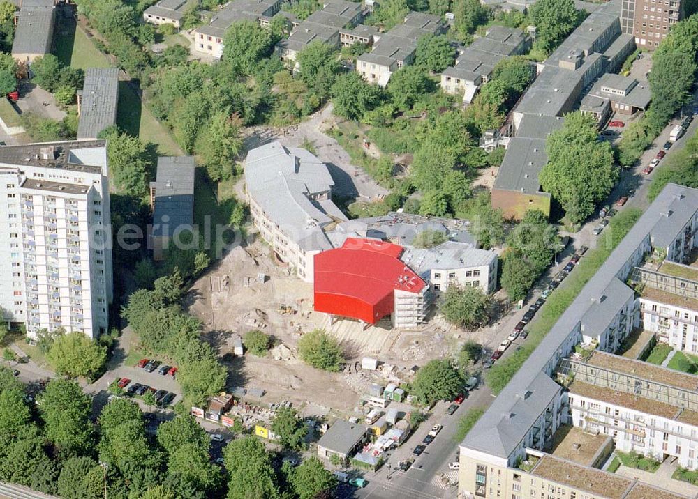 Berlin - Friedrichshain from the bird's eye view: Futuristischer Neubau am Nöldnerplatz in Berlin- Friedrichshain.