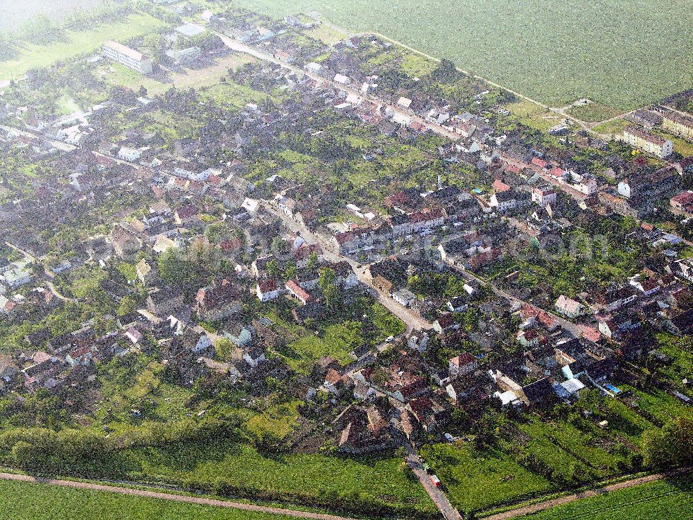 Aerial photograph Gadegast in sachsen-Anhalt - Gadegast in Sachsen-Anhalt mit Blick auf den Ortskern und Ortsumfahrung in 06918 Gadegast / Sachsen-Anhalt