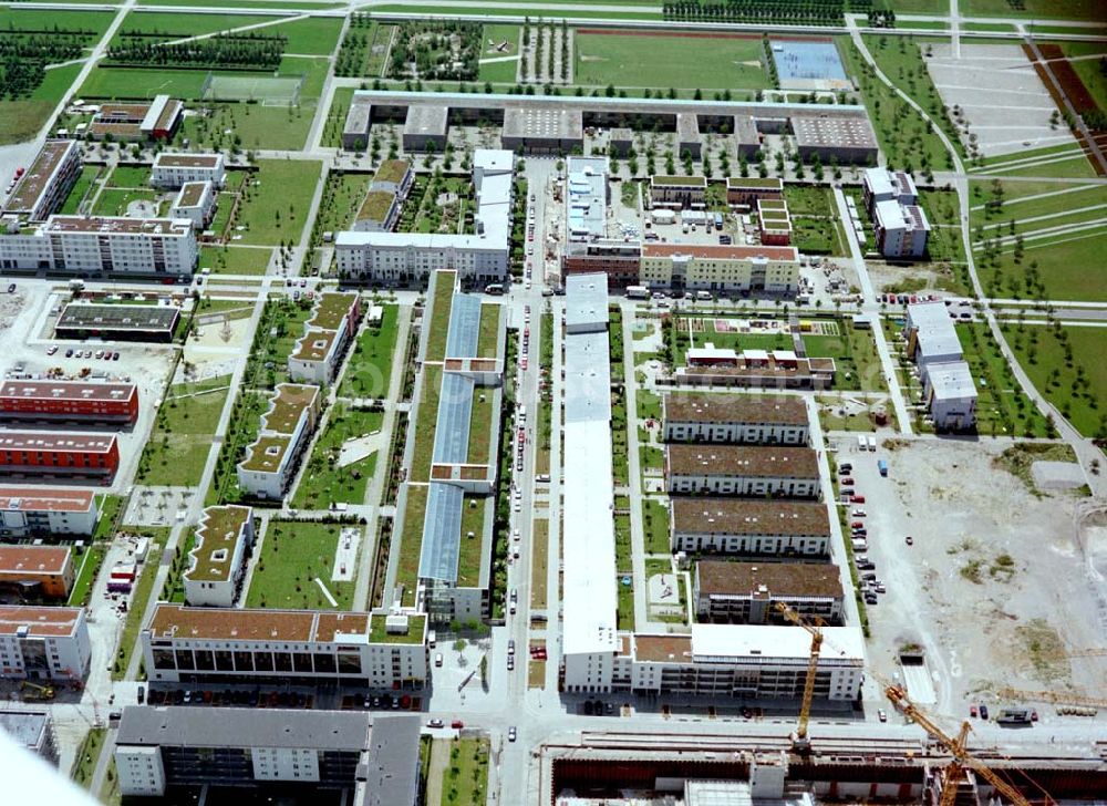 München - Riem from the bird's eye view: Galeriehaus am Messegelände in München - Riem.