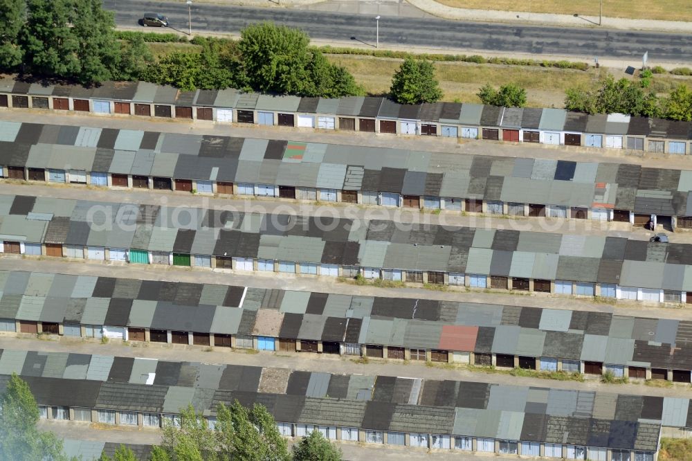 Eisenhüttenstadt from the bird's eye view: Garages - grounds for automobiles in Eisenhuettenstadt in the state Brandenburg