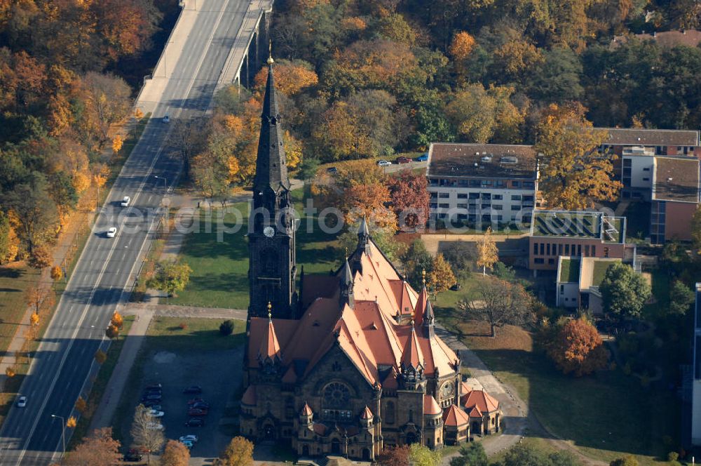 Dresden from the bird's eye view: Blick auf die Garnisonskirche St. Martin, eigentlich Simultankirche St. Martin, im Stadtteil Albertstadt im herbstlichen Antlitz. Sie ist die Pfarrkirche der katholischen St.-Franziskus-Xaverius-Gemeinde Dresden-Neustadt. Kontakt Pfarrei: