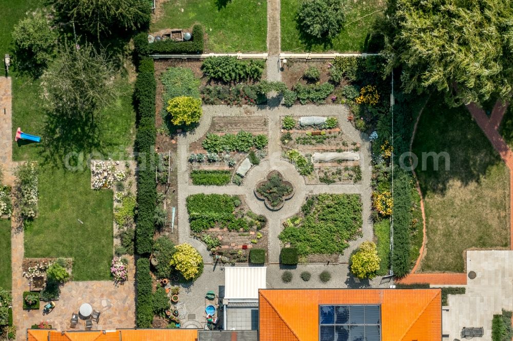 Aerial image Ameke - Garden garden of an ancient farm in Ameke, North Rhine-Westphalia, Germany