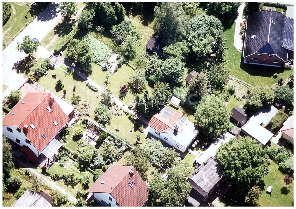 Aerial photograph Berlin - Mahlsdorf - Gartenanlage Briesener Weg in Berlin Mahlsdorf (Fam. Schindler).