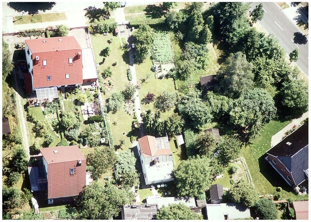 Berlin - Mahlsdorf from the bird's eye view: Gartenanlage Briesener Weg in Berlin Mahlsdorf (Fam. Schindler).