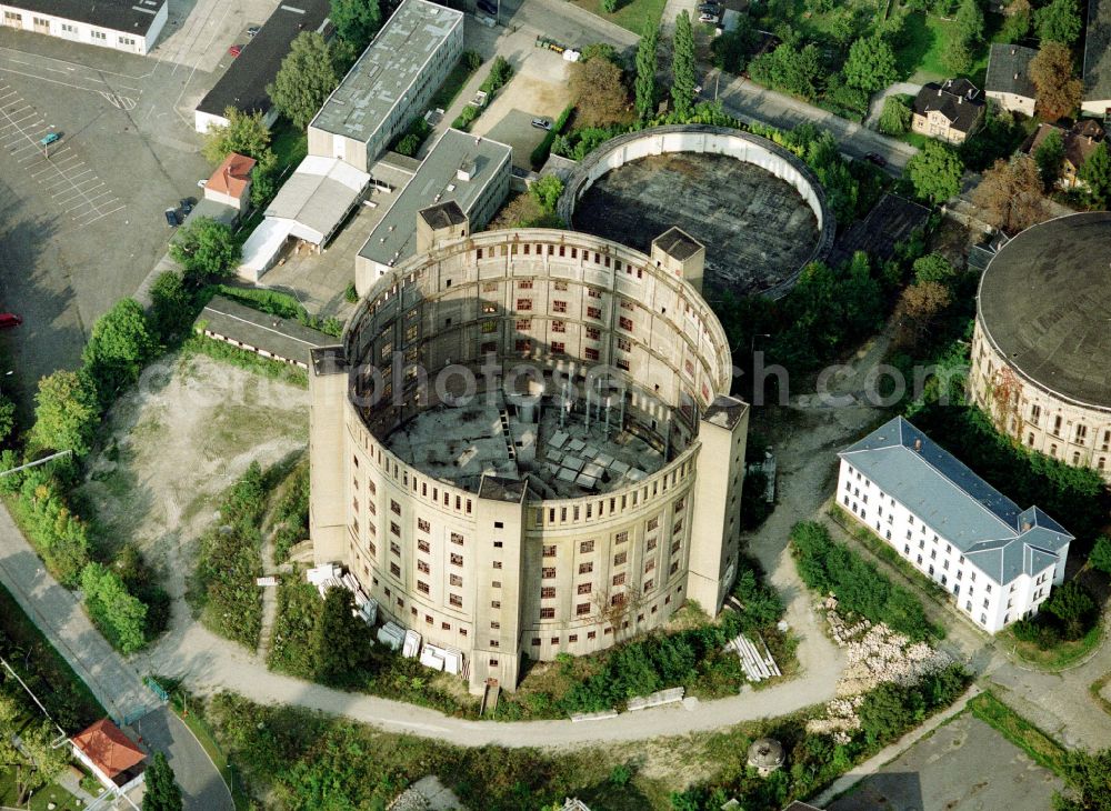 Aerial photograph Dresden - Gasometer high storage tank on street Gasanstaltstrasse in the district Seidnitz in Dresden in the state Saxony, Germany