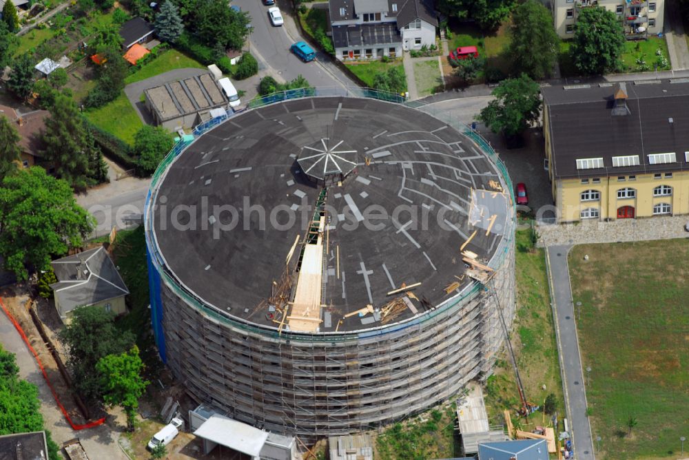 Aerial image Dresden - Gasometer high storage tank on street Gasanstaltstrasse in the district Seidnitz in Dresden in the state Saxony, Germany