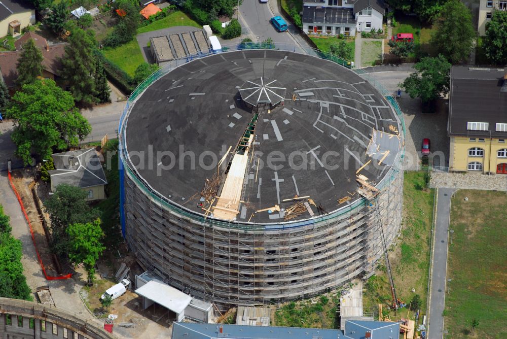 Aerial photograph Dresden - Gasometer high storage tank on street Gasanstaltstrasse in the district Seidnitz in Dresden in the state Saxony, Germany