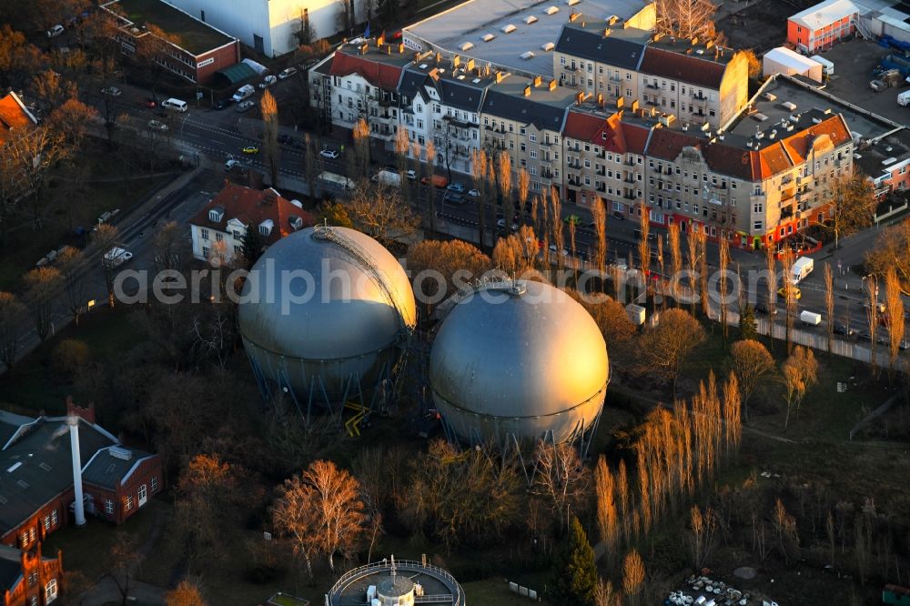 Berlin from the bird's eye view: Gasometer high storage tank on Lankwitzer Strasse in the district Mariendorf in Berlin, Germany