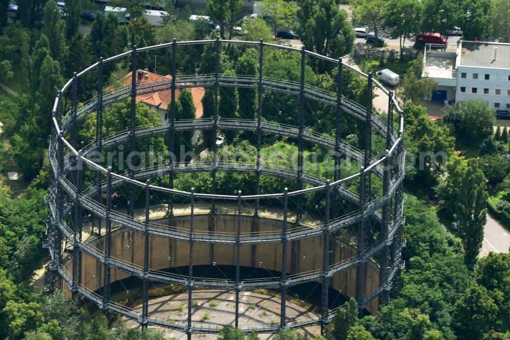 Aerial photograph Berlin - Gasometer high storage tank on Mariendorfer Hafenweg in the district Tempelhof-Schoeneberg in Berlin, Germany