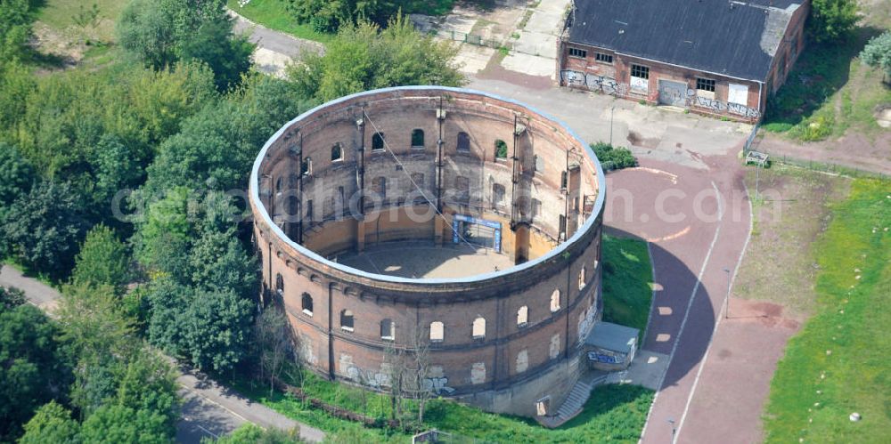 Halle / Saale from the bird's eye view: View of the old gas storage at the Holzplatz in Halle. The plan is the renovation and reuse for cultural events