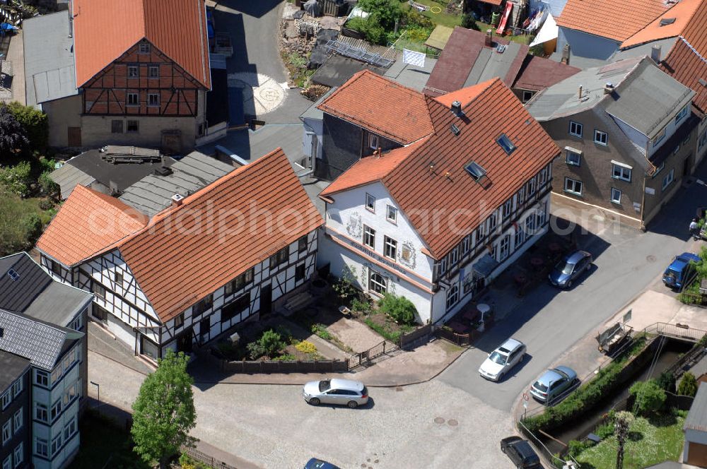 Friedrichroda from the bird's eye view: Blick auf die Gaststätte und den Gasthof Brauhaus am Fuße des Finsterberger Weg an der Bachstrasse 14 in 99894 Friedrichroda. View of the restaurant Brauhaus in Friedrichroda.