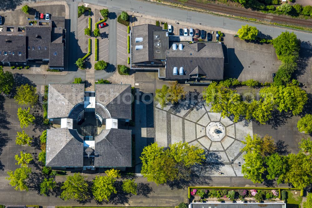 Olsberg from the bird's eye view: town Hall building of the city administration on Bigger Platz in Olsberg at Sauerland in the state North Rhine-Westphalia, Germany