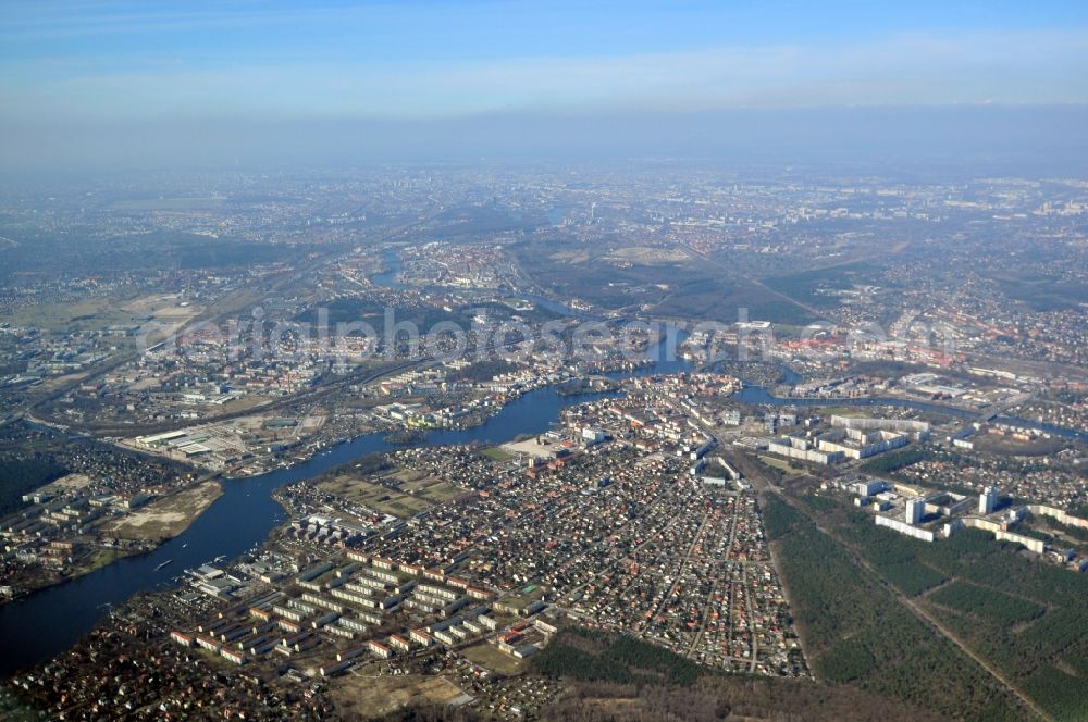 Berlin from the bird's eye view: View of the area named Wendenschloß in the district Treptow-Köpenick in Berlin. The area is surrounded by the Langer See