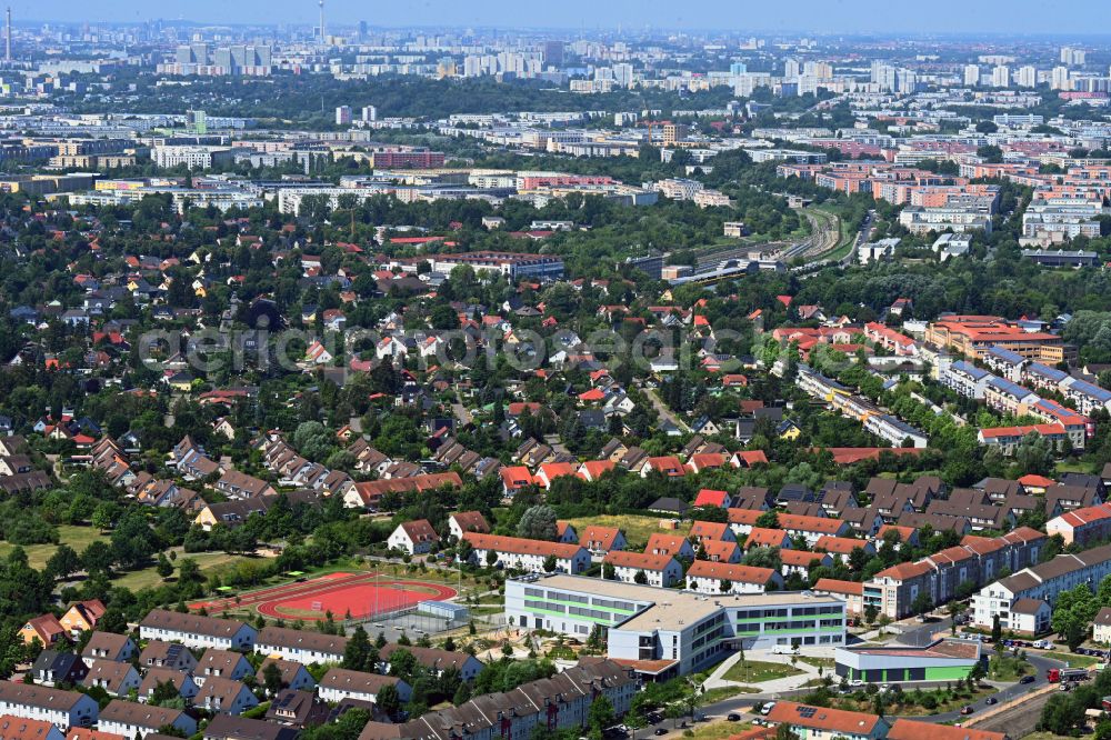 Hönow from the bird's eye view: Building city destrict center between of Schulstrasse and of Marderstrasse in Hoenow in the state Brandenburg, Germany