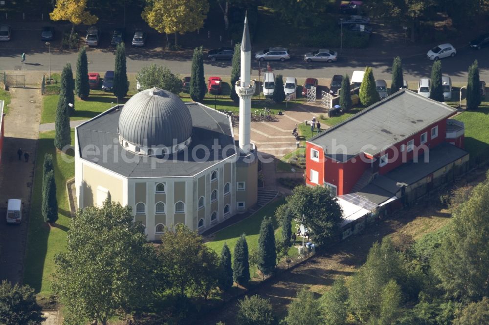 Aerial photograph Gelsenkirchen - Building the Al-Aqsa - mosque, a Muslim religious building in the district Hassel in Gelsenkirchen in North Rhine-Westphalia