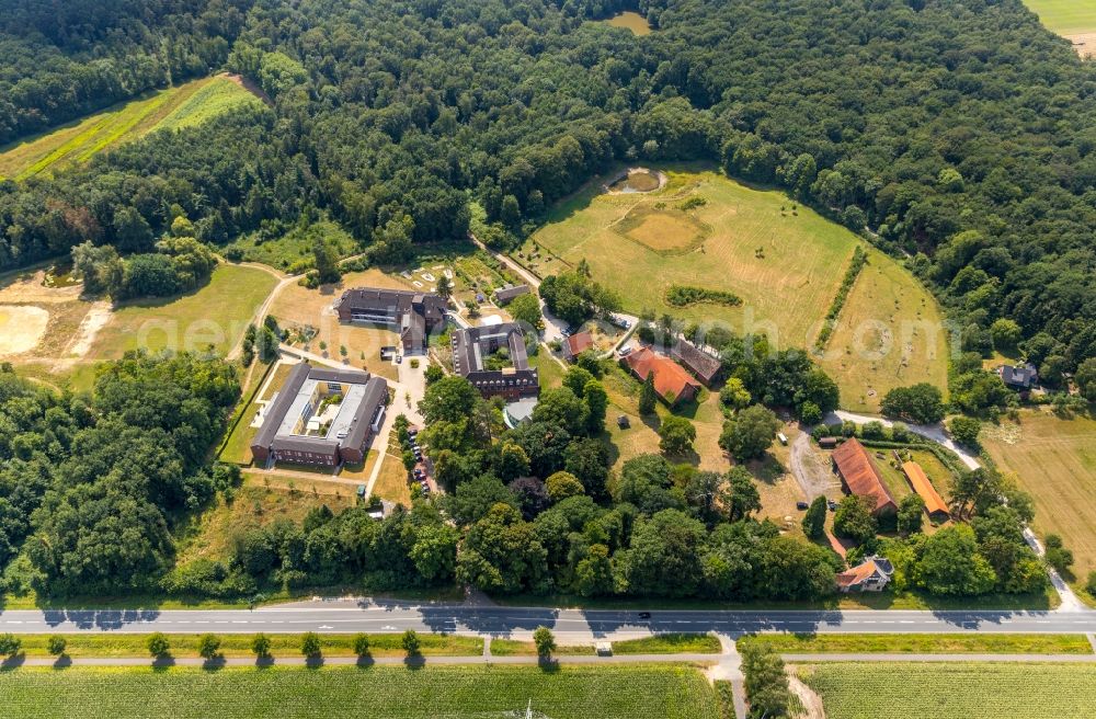 Münster from above - Building of the retirement home - retirement home Haus Heidhorn in Muenster in the federal state of North Rhine-Westphalia, Germany