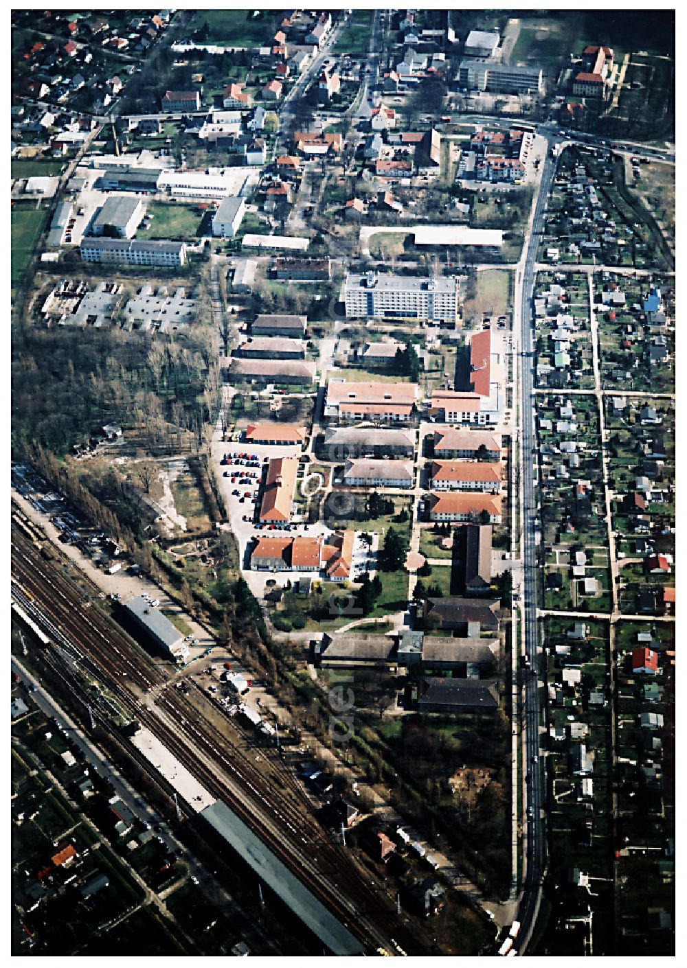 Aerial image Berlin - Building the retirement home Die Albert Schweitzer Stiftung - Wohnen & Betreuen on street Bahnhofstrasse in the district Blankenburg in Berlin, Germany