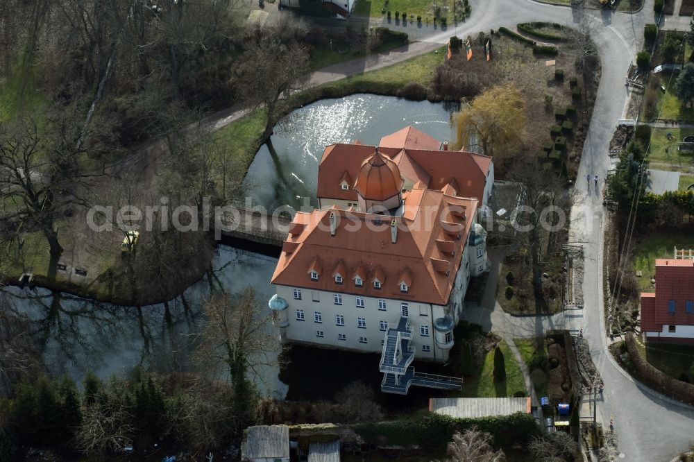 Großpaschleben from the bird's eye view: Building the retirement home Amalienhof Seniorenpflege GmbH Im Jutshowwe in Grosspaschleben in the state Saxony-Anhalt