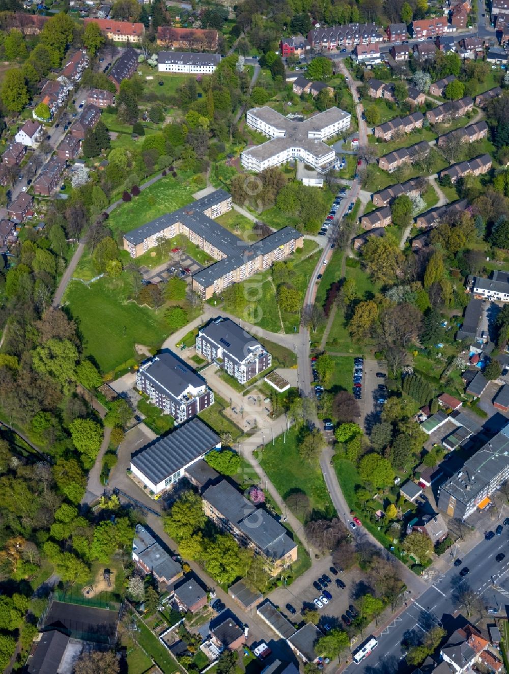 Oberhausen from above - Building of the nursing home - Senior residence of ASO retirement facilities of Oberhausen gGmbH in Oberhausen in North Rhine-Westphalia