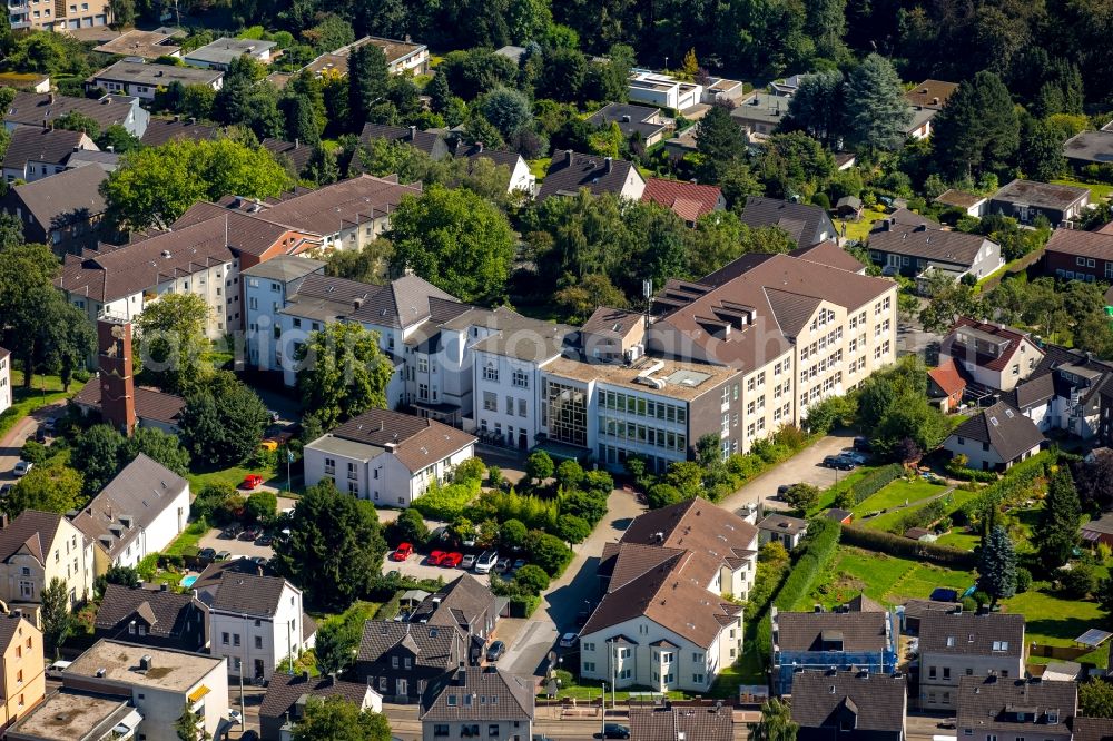 Bochum from above - Building the retirement home Augusta Ambulante Dienste gGmbH in the Dr.-C.-Strasse in Bochum in the state North Rhine-Westphalia