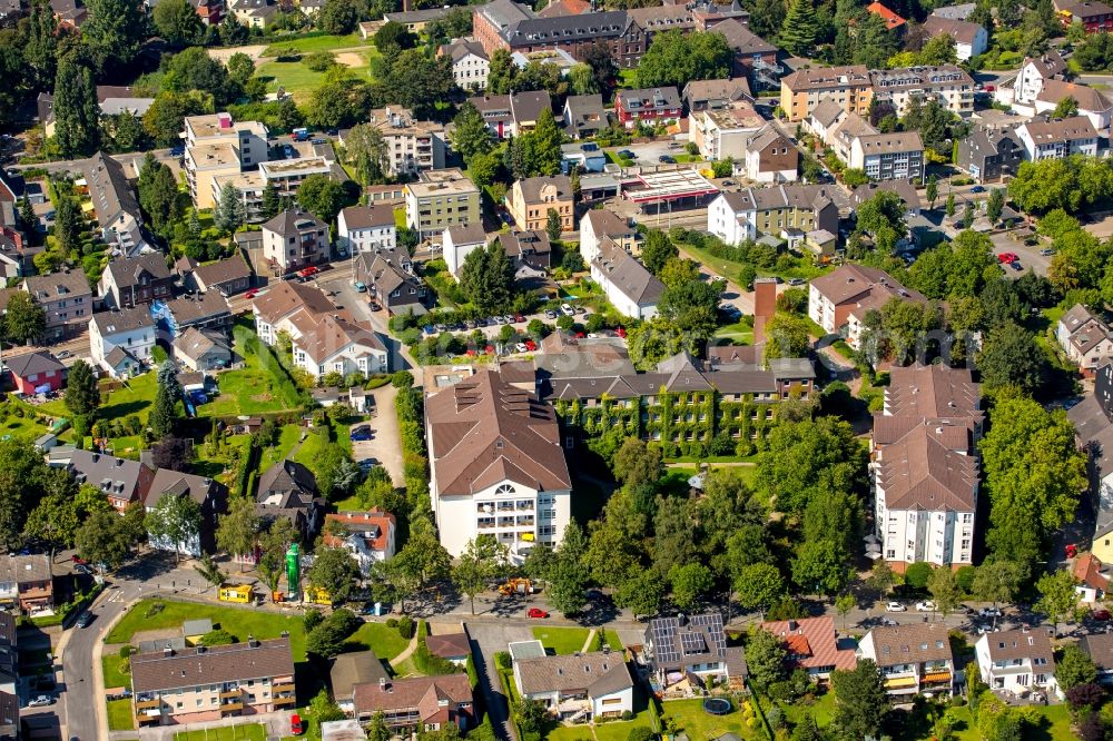 Bochum from the bird's eye view: Building the retirement home Augusta Ambulante Dienste gGmbH in the Dr.-C.-Strasse in Bochum in the state North Rhine-Westphalia