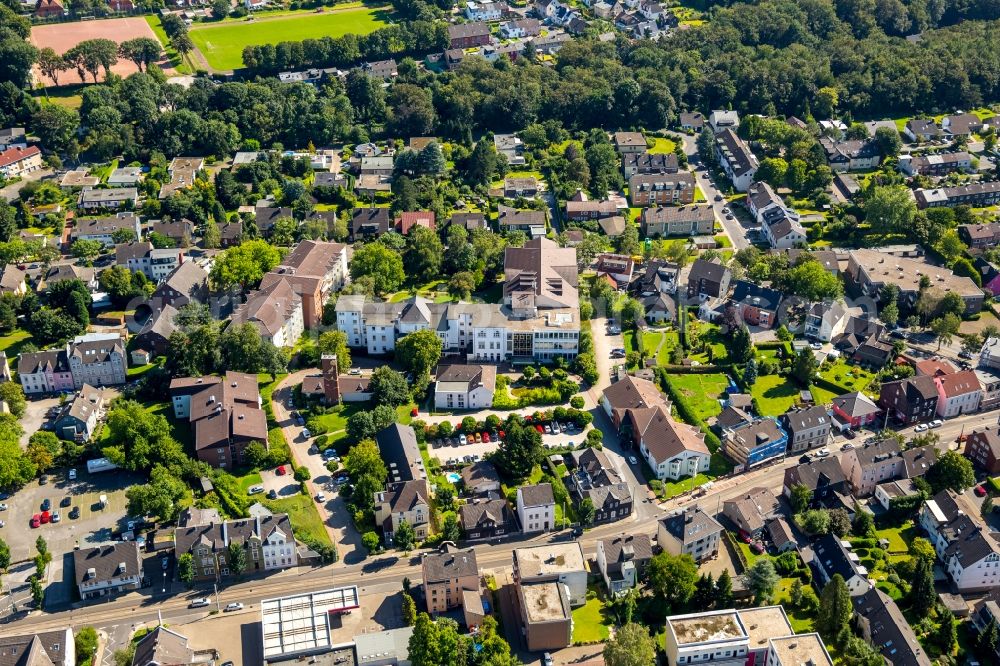 Aerial photograph Bochum - Building the retirement home Augusta Ambulante Dienste gGmbH in the Dr.-C.-Strasse in Bochum in the state North Rhine-Westphalia