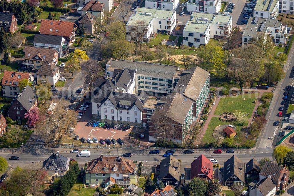 Aerial photograph Unna - Building the retirement home of the St. Bonifatius Wohn- and Pflegeheim in Unna in the state North Rhine-Westphalia, Germany