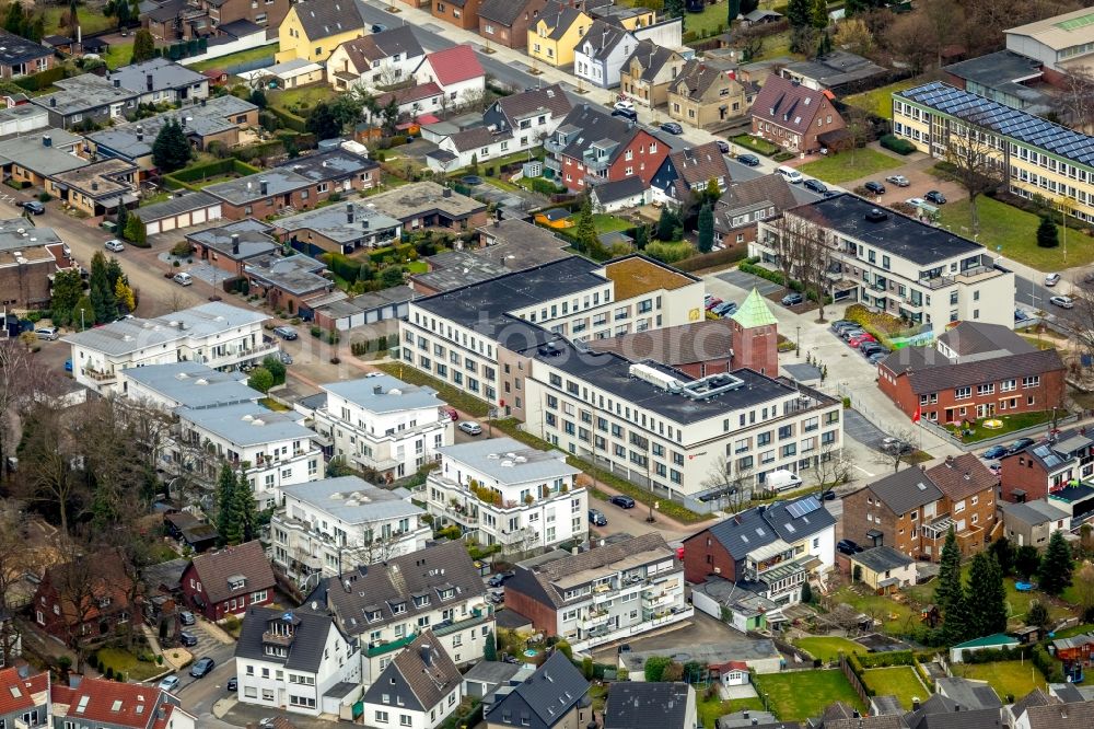 Bottrop from the bird's eye view: Building of the nursing home - Senior residence of Malteserstift St. Suitbert at Am Freitagshof in Bottrop in North Rhine-Westphalia