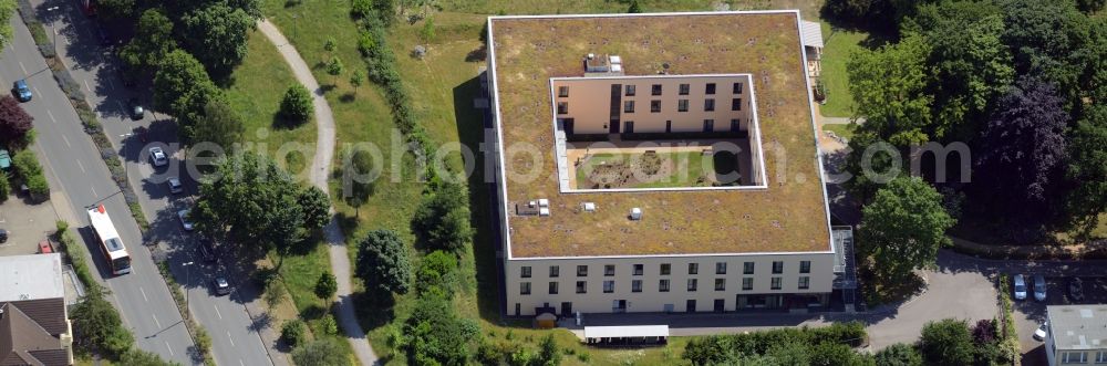 Bad Salzuflen from the bird's eye view: Building the retirement home MediCare Seniorenresidenz Hoffmannspark in Bad Salzuflen in the state North Rhine-Westphalia