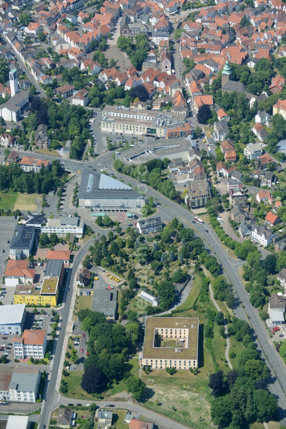 Bad Salzuflen from the bird's eye view: Building the retirement home MediCare Seniorenresidenz Hoffmannspark in Bad Salzuflen in the state North Rhine-Westphalia