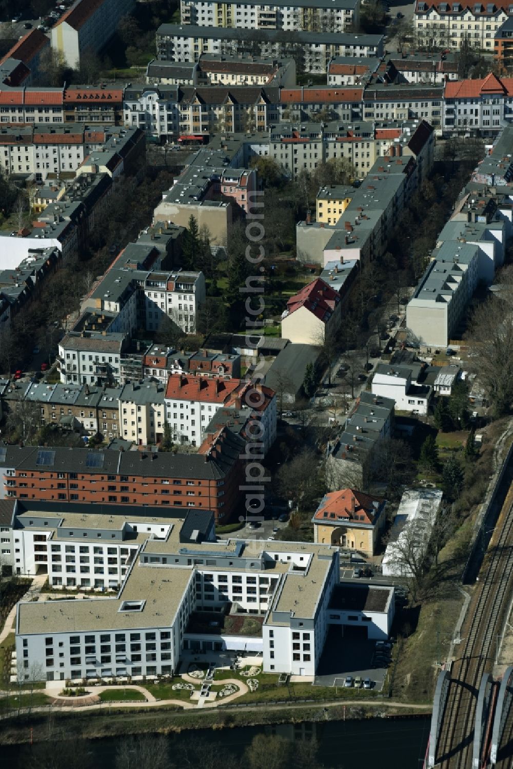 Berlin from above - Building the retirement home domino-world club Treptow on Gueldenhofer Ufer - Gondeker Strasse in Berlin in Germany