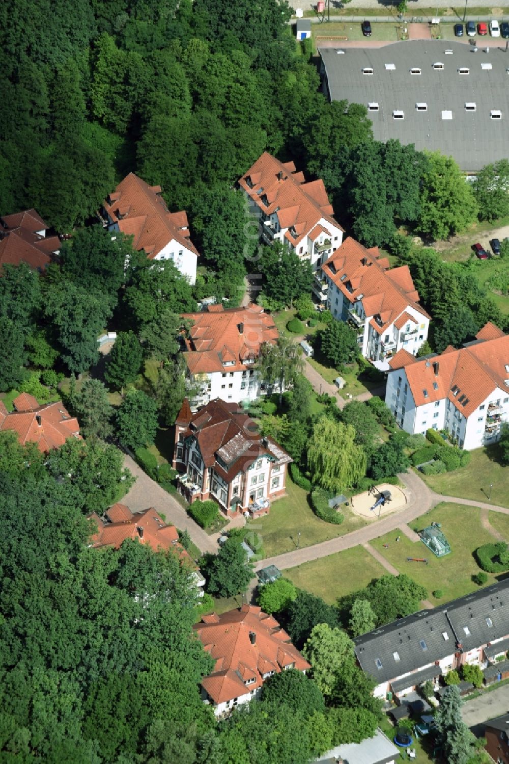 Aerial image Hoppegarten - Building the retirement home PHN Seniorenresidenz GmbH on Langenbeckstrasse in Neuenhagen in the state Brandenburg