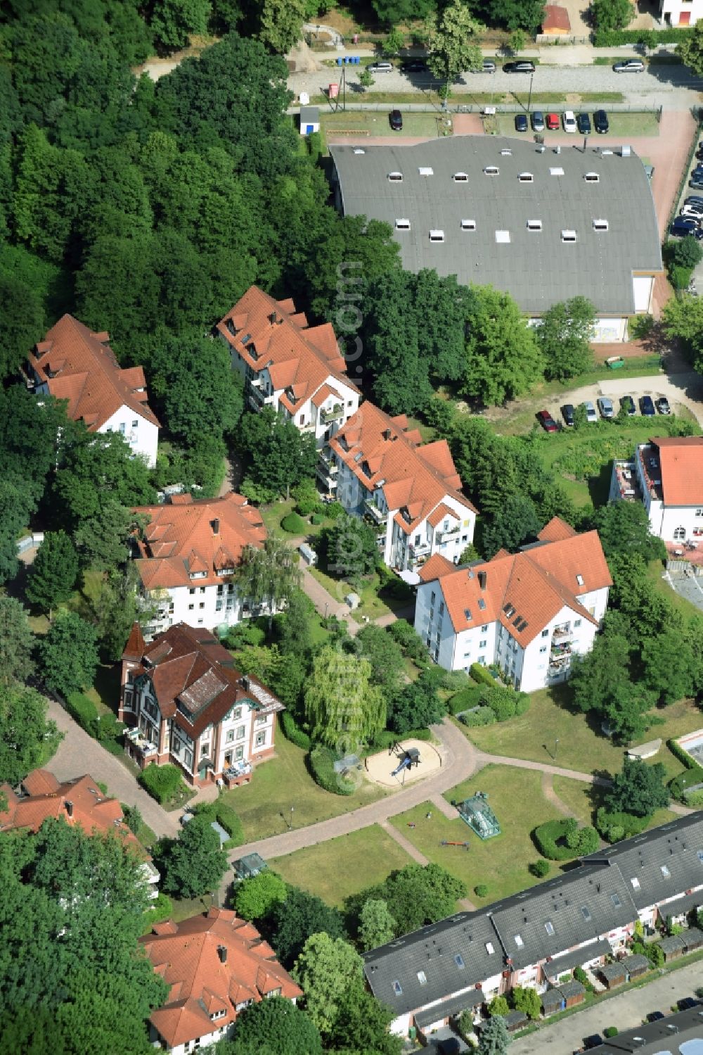 Aerial photograph Hoppegarten - Building the retirement home PHN Seniorenresidenz GmbH on Langenbeckstrasse in Neuenhagen in the state Brandenburg