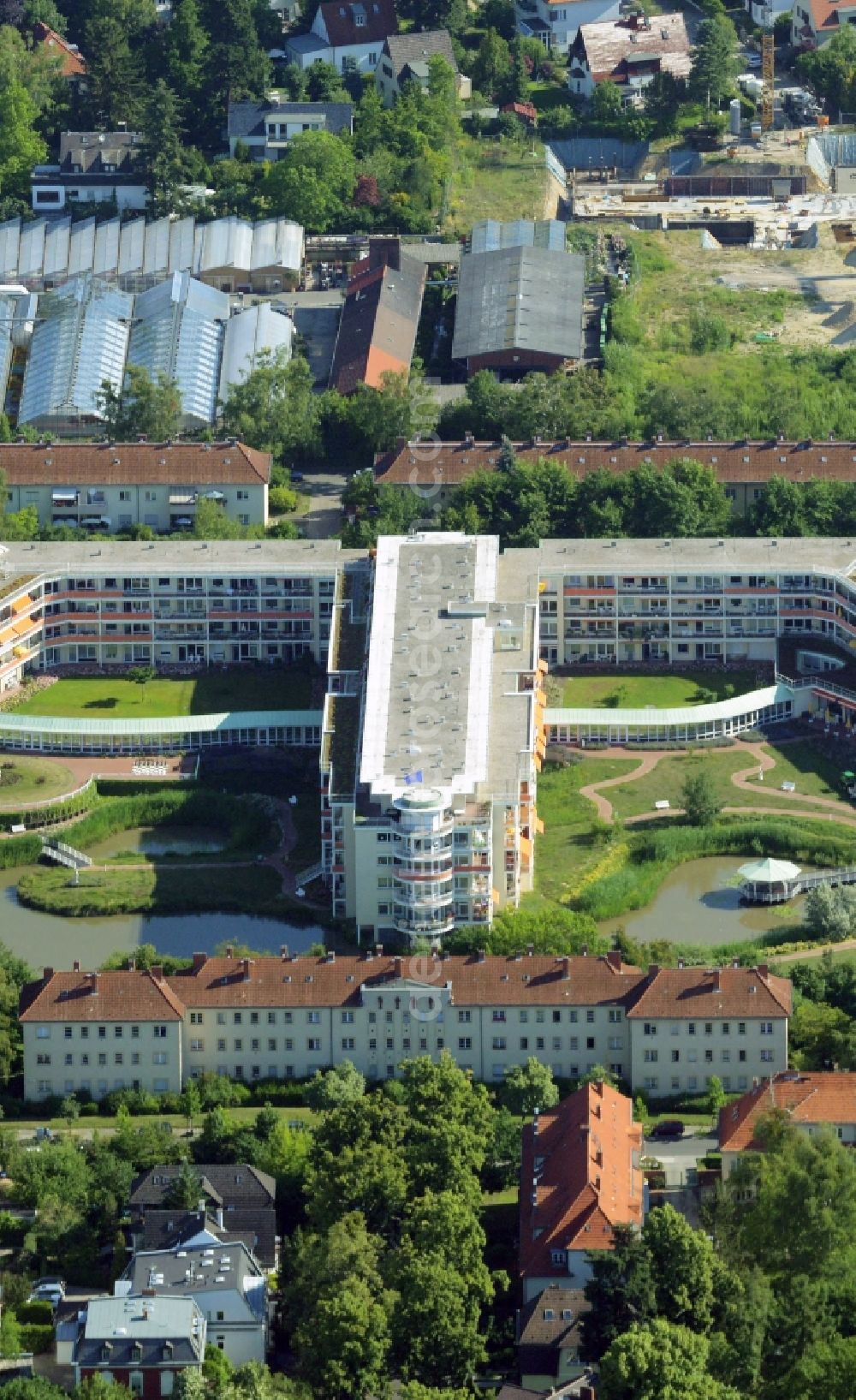 Aerial image Berlin - Building the retirement home of Rosenhof Ahrensburg Seniorenwohnanlage Betriebsgesellschaft mbH in Berlin in Germany