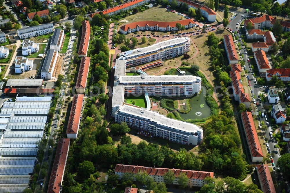 Aerial photograph Berlin - Building the retirement home of Rosenhof Ahrensburg Seniorenwohnanlage Betriebsgesellschaft mbH in Berlin in Germany