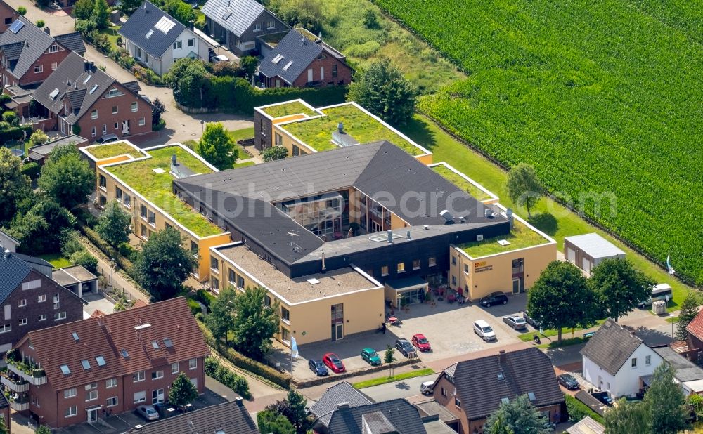 Aerial photograph Haltern am See - Building of the nursing home - Senior residence of Senior Centre Karstege ASB Recklinghausen Haltern am See in the state of North Rhine-Westphalia