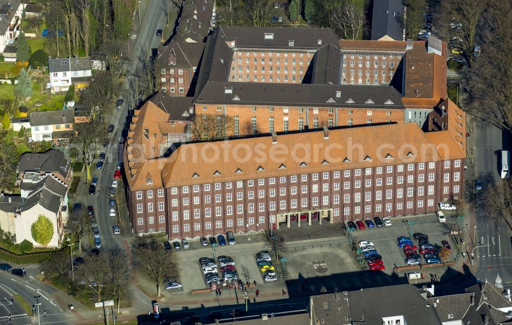 Duisburg from the bird's eye view: Building of the district court with an attached prison correctional facility in Duisburg in North Rhine-Westphalia