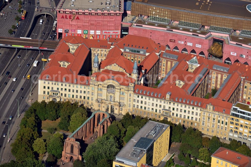 Berlin Mitte from the bird's eye view: Local court of the district Mitte at Littenstrasse overlooking the ALEXA shopping mall in Berlin