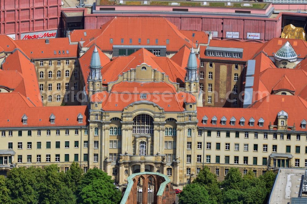 Aerial image Berlin Mitte - Local court of the district Mitte at Littenstrasse overlooking the ALEXA shopping mall in Berlin