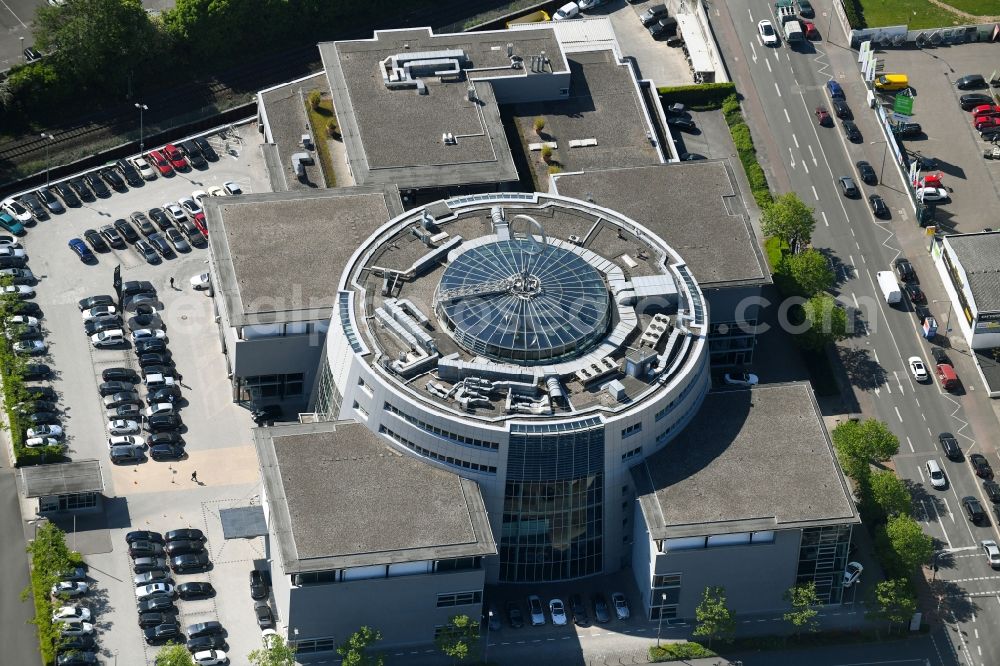 Köln from the bird's eye view: Car dealership building Mercedes-Benz on Mercedes-Allee in the district Ehrenfeld in Cologne in the state North Rhine-Westphalia, Germany