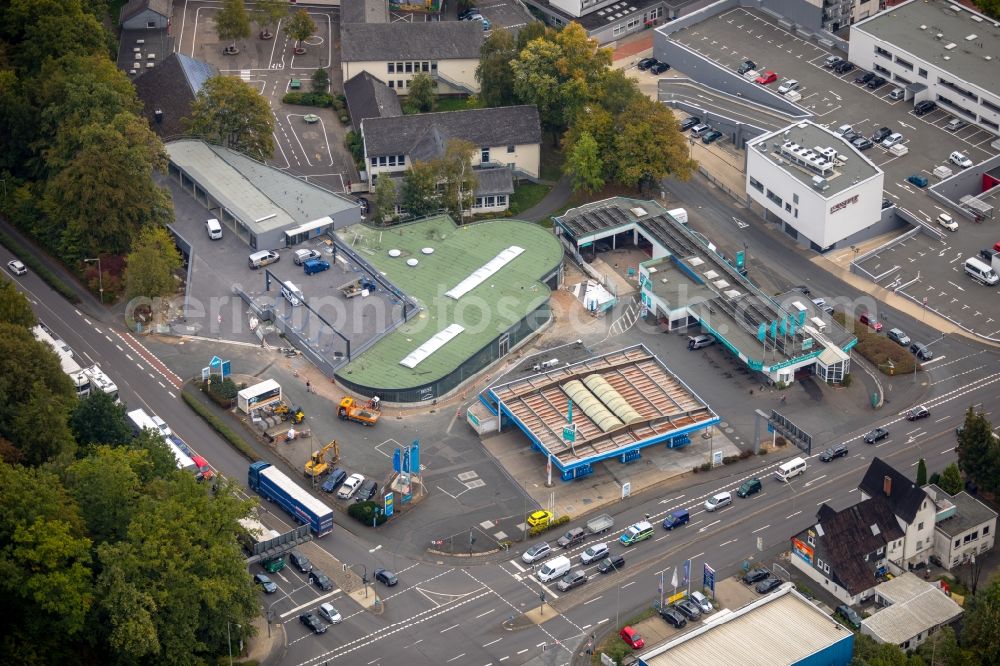 Aerial photograph Kreuztal - Car wash building - car wash BEST CARWASH Kreuztal on Hagener Strasse in Kreuztal in the state North Rhine-Westphalia, Germany