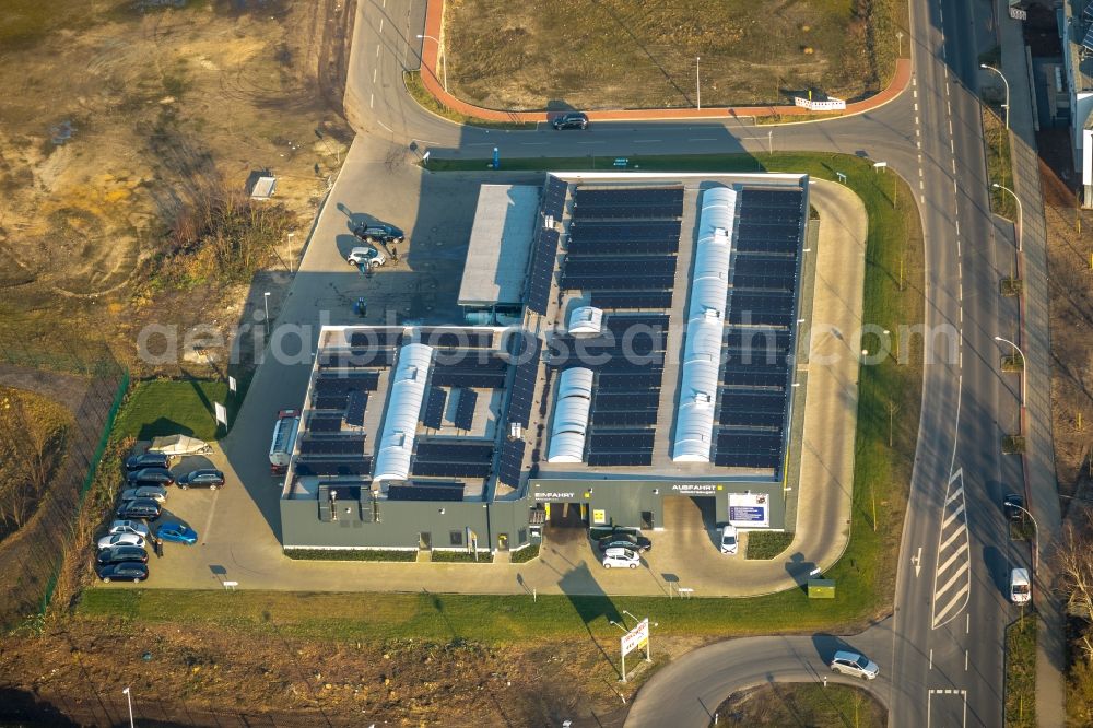 Dorsten from above - Car wash building - car wash Fuerst-Leopold-Allee in the district Hervest in Dorsten in the state North Rhine-Westphalia, Germany