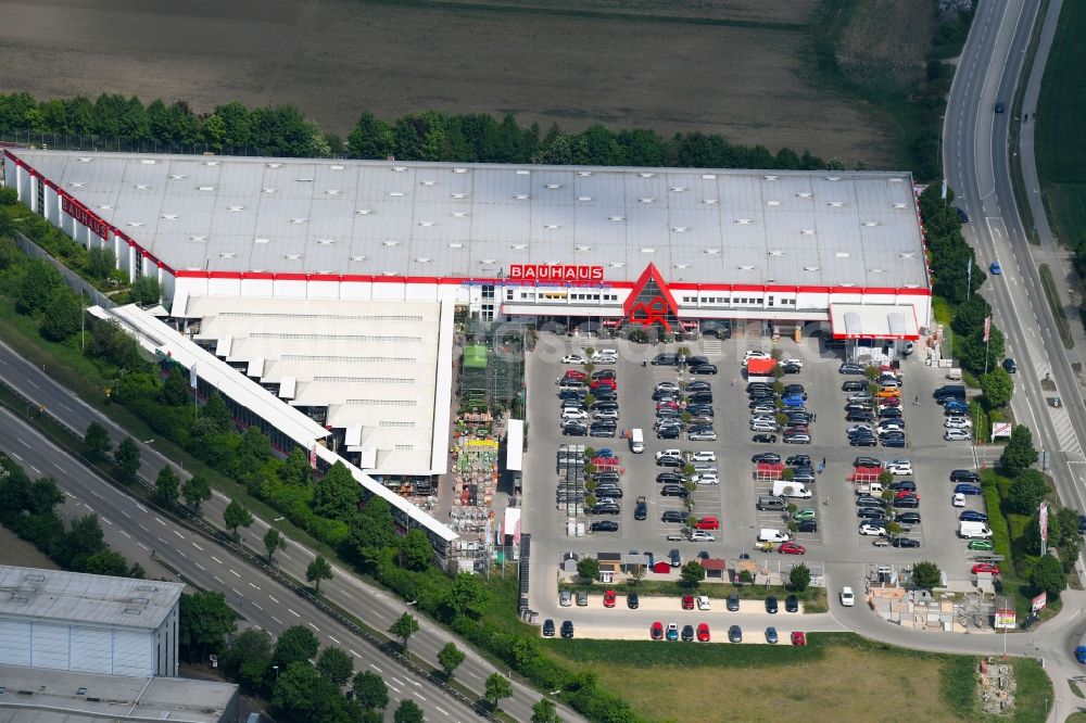 Augsburg from the bird's eye view: Building of the construction market BAUHAUS Augsburg-Oberhausen on Donauwoerther Strasse in Augsburg in the state Bavaria, Germany