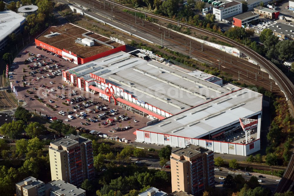 Aerial image Berlin - Building of the construction market Bauhaus Berlin-Spandau on street An den Freiheitswiesen in the district Spandau in Berlin, Germany