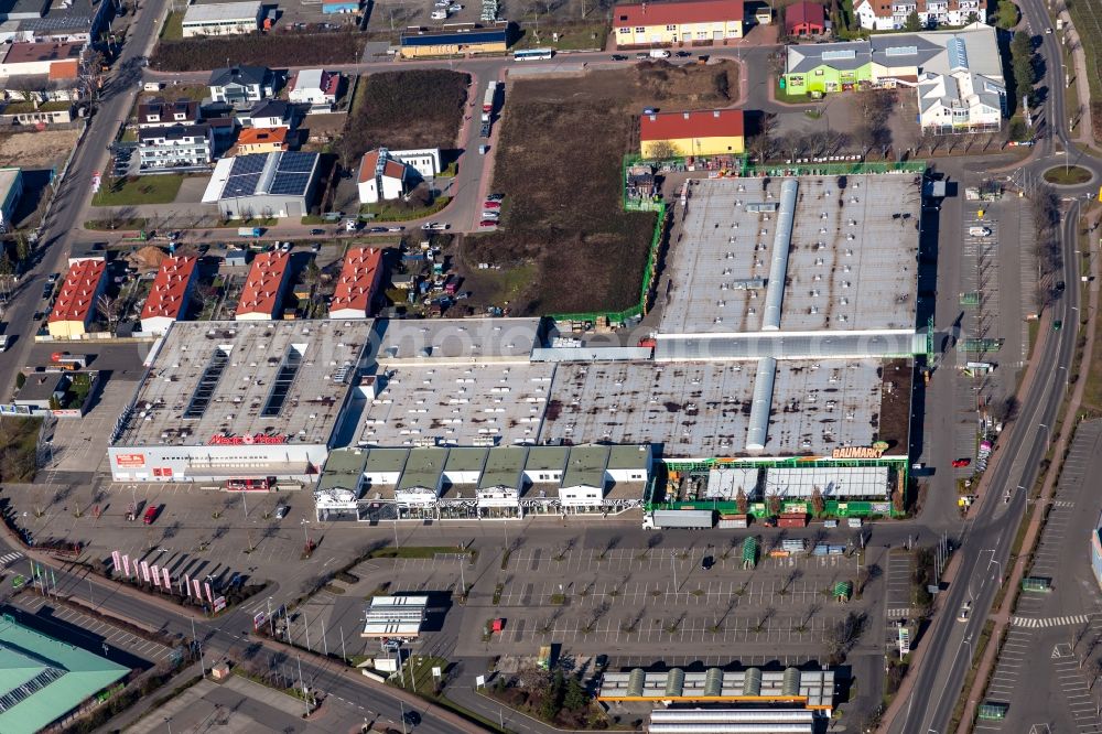 Neustadt an der Weinstraße from the bird's eye view: Building of the construction market Globus and Media Markt in Neustadt an der Weinstrasse in the state Rhineland-Palatinate, Germany