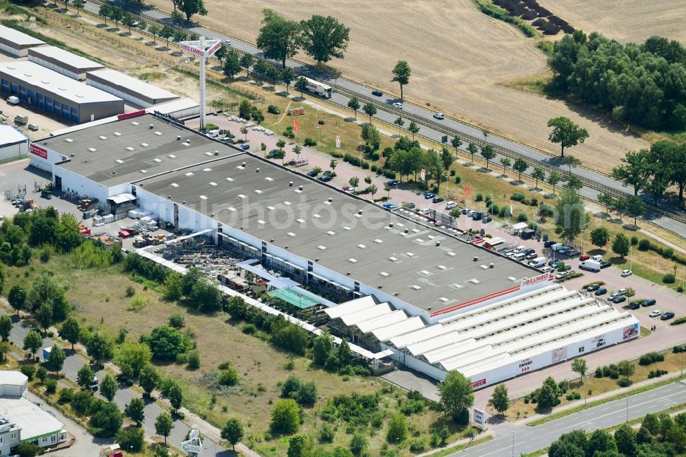 Hoppegarten from above - Building of the construction market HELLWEG - Die Profi-Baumaerkte GmbH & Co. KG in Hoppegarten in the state Brandenburg, Germany