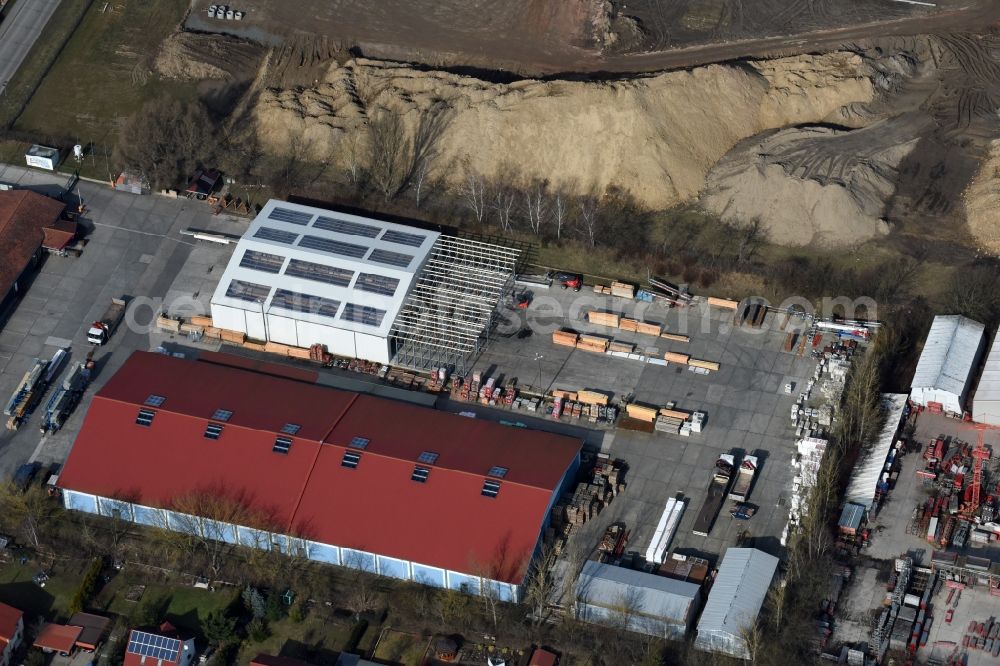 Aerial image Berlin - Building of the construction market of HFM Nordholz Handelsgesellschaft mbH an der Pilgramer Strasse in the district Mahlsdorf in Berlin