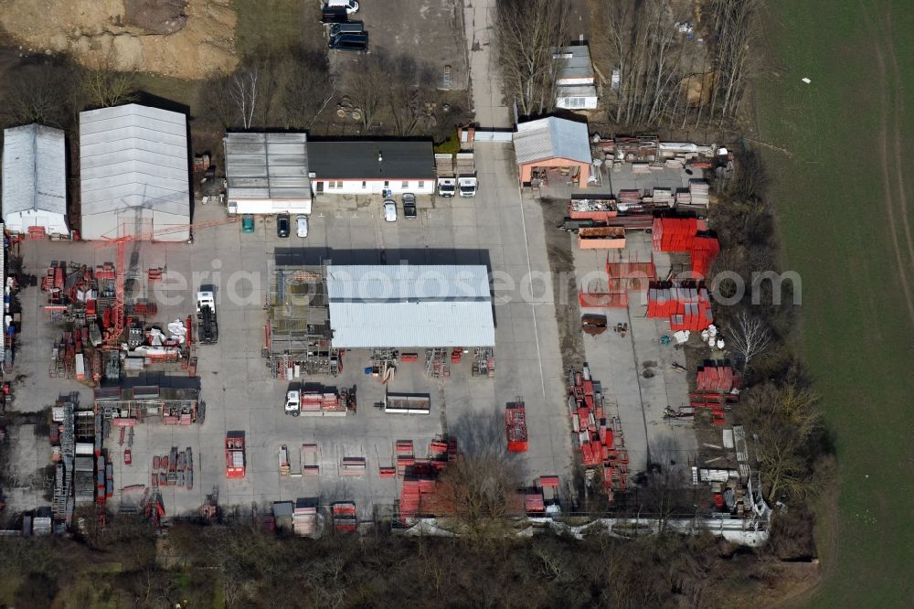 Aerial photograph Berlin - Building of the construction market of HFM Nordholz Handelsgesellschaft mbH an der Pilgramer Strasse in the district Mahlsdorf in Berlin