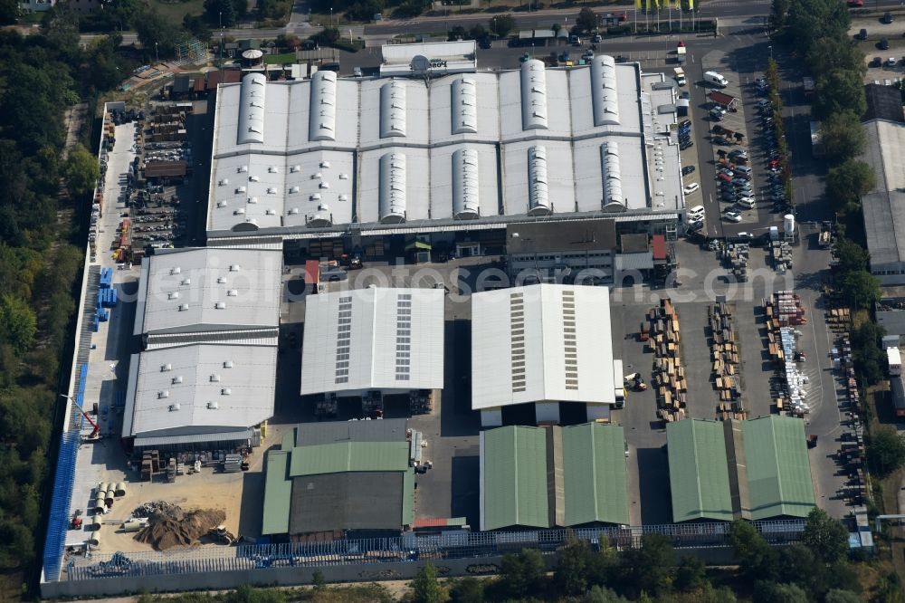 Aerial image Berlin - Building of the construction market of Possling GmbH & Co.KG Mahlsdorf on Landsberger Strasse destrict Mahlsdorf in Berlin